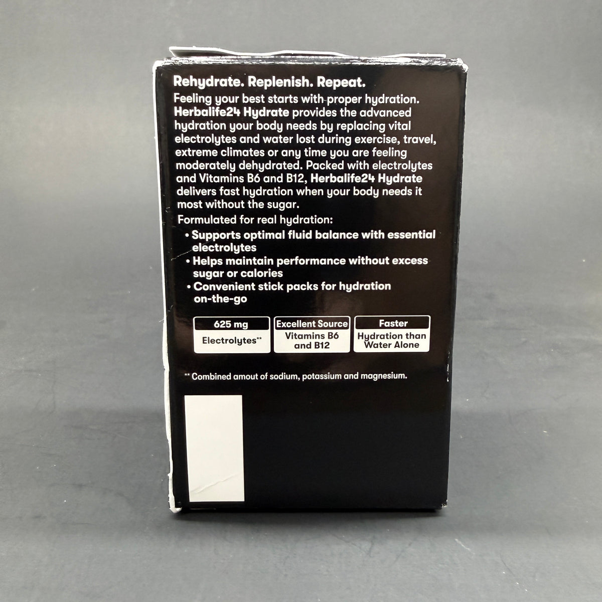 Herbalife 24 Hydrate Electrolyte Drink Mix - Watermelon - 15 stick packs / EXP: Apr / 2028