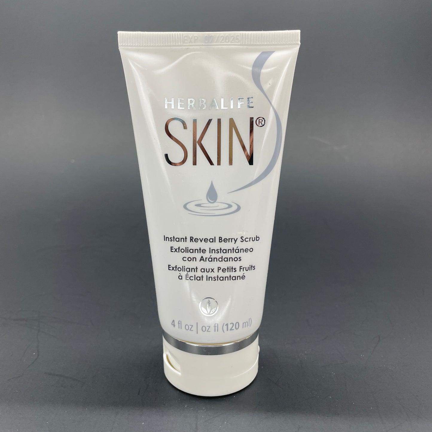 Herbalife Skin Instant Reveal Berry Scrub 4oz